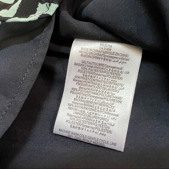 NWOT BCBGeneration Black Teal Chevron Print Pleated Mini Skirt - Picture 10 of 11